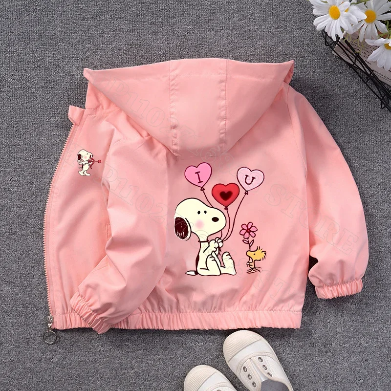 Snoopy Spring Clothes Unisex T - Model Kit Varnish recensione e prezzo