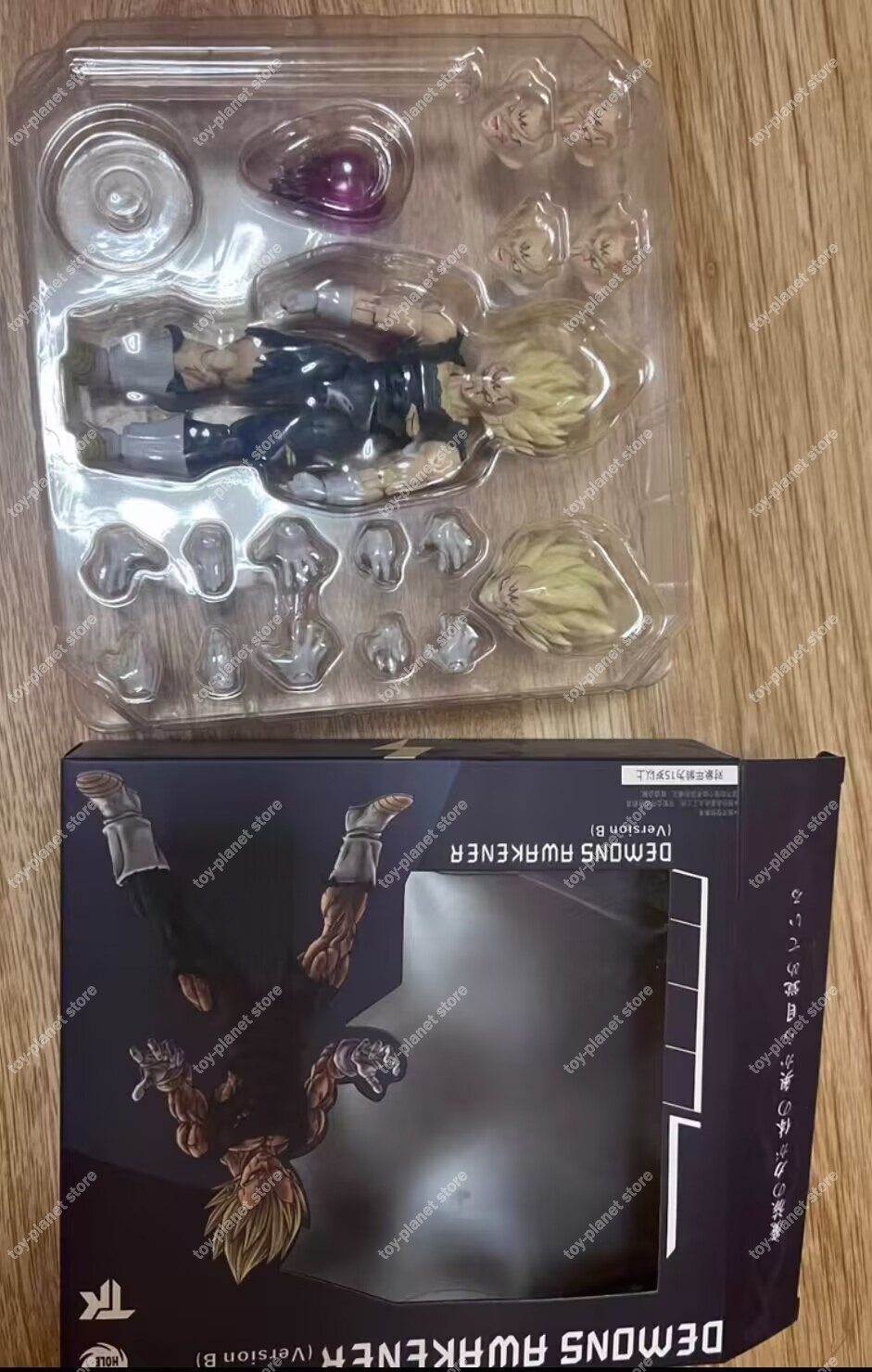 Black Hole Toys Demons Awakene - Model Kit Vegeta recensione e prezzo